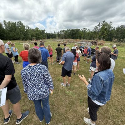 reslife-camp-group-outside